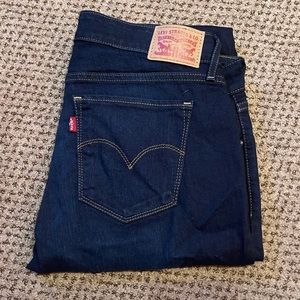 Levi’s Dark Denim Skinny Jeans